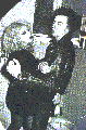 hugg.jpg (70872 byte)