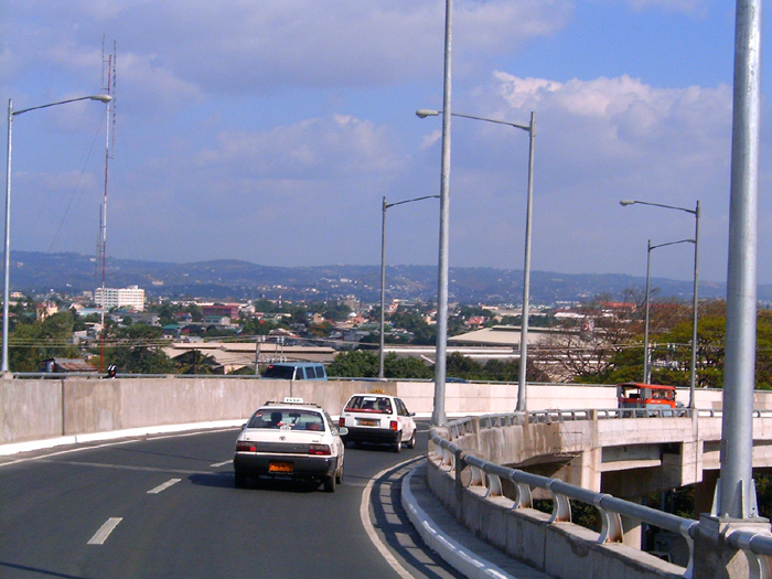 Go around in luxury along our clean and safe roads in Quezon City.