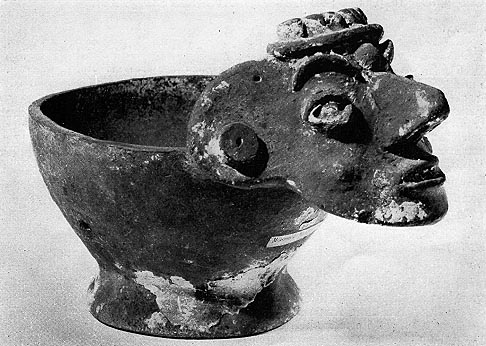 LACANDON MAYA; Naja