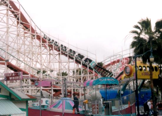 Belmont-2-01-Drop and tiltawhirl.jpg (819046 bytes)