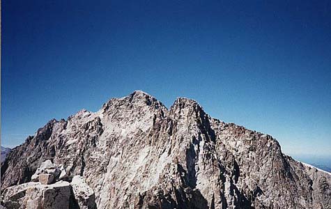 Espalda y Aneto