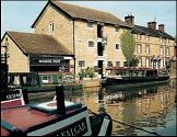 Canal Stoke Bruerne, Towcester