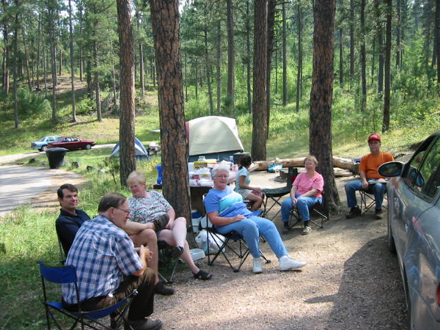 Dad, Mike, Brenda, Joan, Lisa, Mom, & Leroy - Aug 31st, 2001