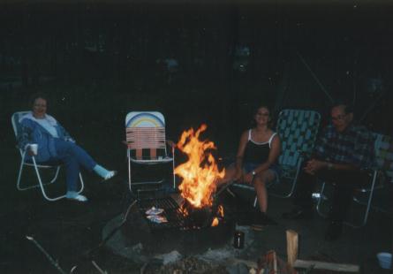 Mom, Stacey, Dad - Aug 1998