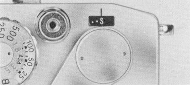 Bell and Howell Auto 35, exposure counter