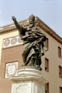 SRC="pa6.JPG"
