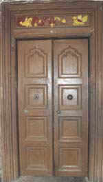 door4s.jpg (18566 bytes)