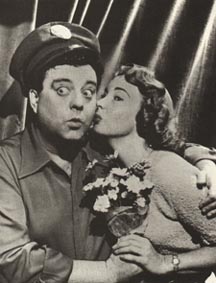 Jackie Gleason and Audrey Meadows as Ralph and Alice Kramden