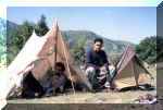 campmorning2.jpg (53922 bytes)