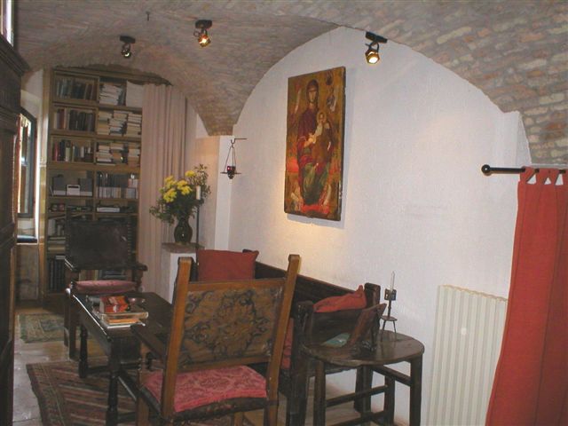Living room - view towards window