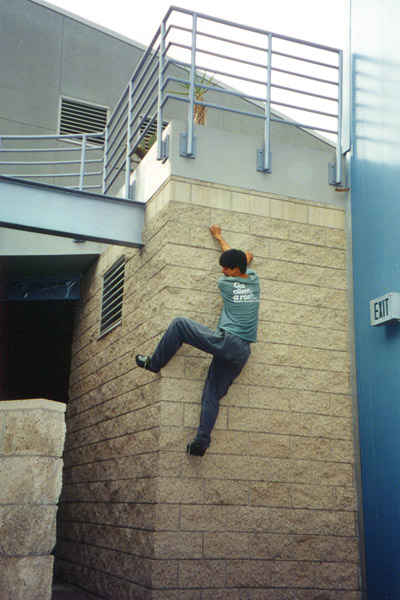 Gladiator Right, UCSD's finest buildering problem?