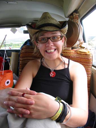 083_smileyabby