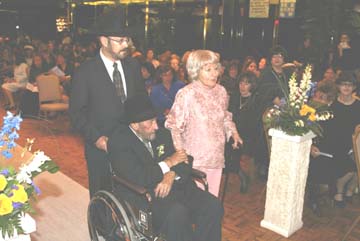 Ari's Mom, Dad and brother Stephen