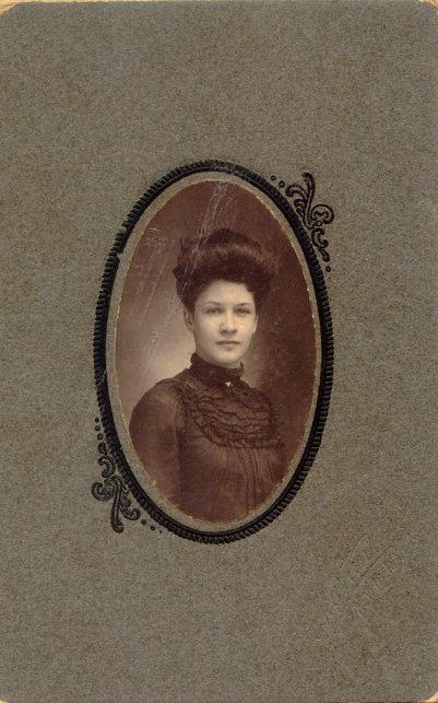 Effie 18 years old