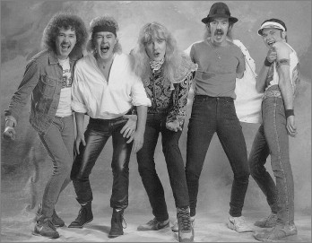 Band Picture : band85a.jpg