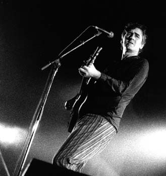 gobetweens bdo 2001 ©2001sbooth.jpg