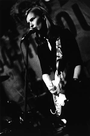 gotacola2©2001sbooth
.jpg