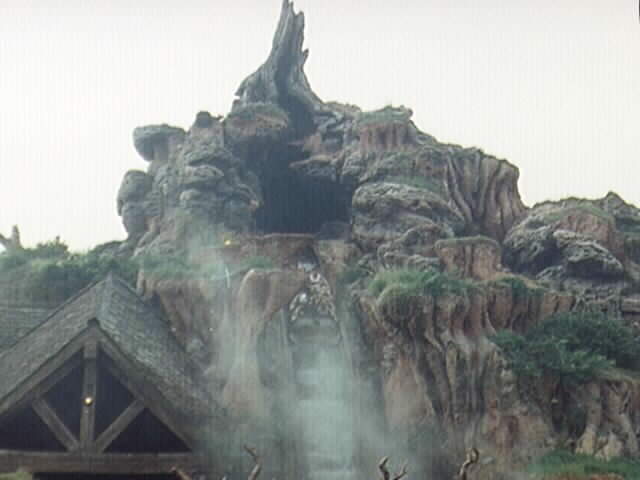 The frightening drop at the end of Splash Mountain