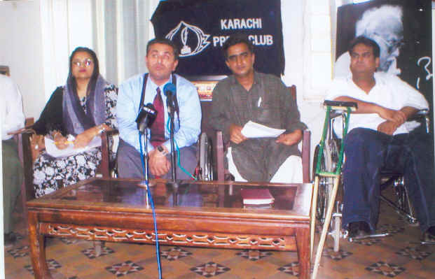 PressClub2.jpg (704551 bytes)