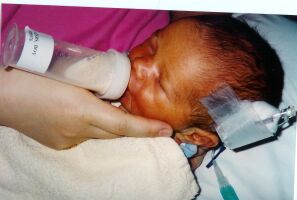Baby feeding off oxygen