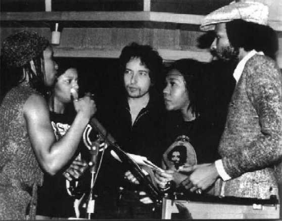 February 1980 Muscle Shoals studios/courtesy of Tricia, from left: Mona Lisa Young, Regina Havis, BD, Clydie King, Terry Young