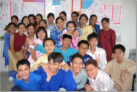 class4.jpg (44900 bytes)