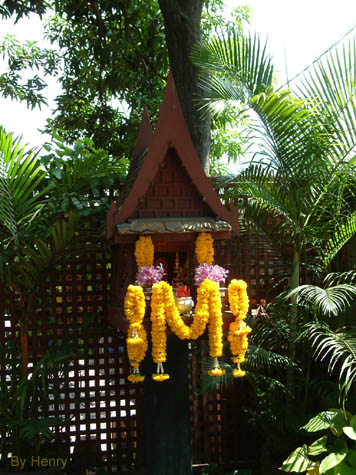 Offering at Jim Thompson