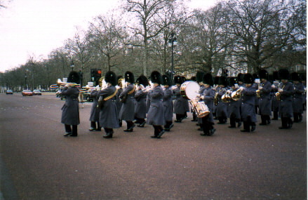 changingguardparade2