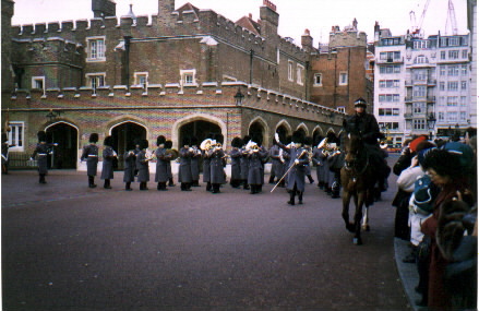 changingguardstjames2