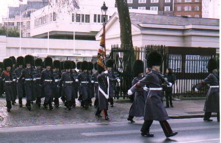 guardbuckinghampalace4jpg