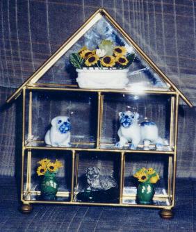 Small Bulldog Glass Shadow Box