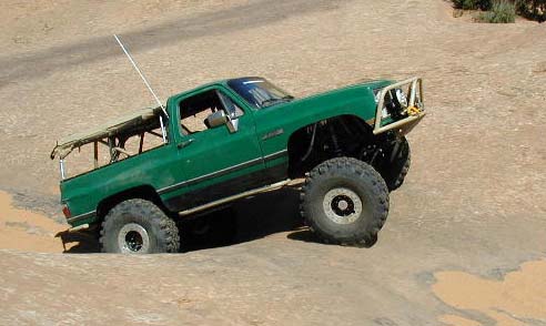 Stephen Watson's bad-ass ORD Jimmy.  Very trick, sporting a 4 link up front and a hot big-block.