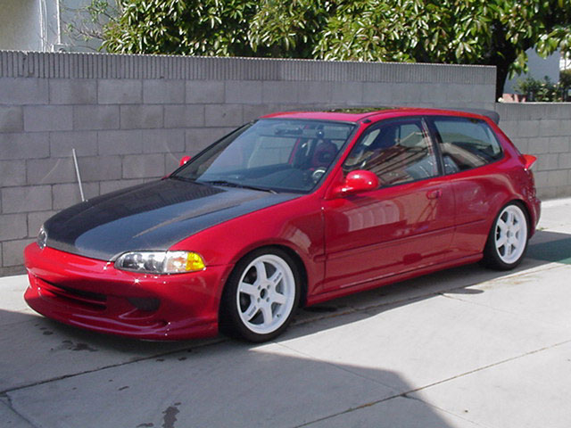 evolcar1.jpg (76619 bytes)