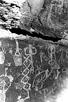 PETROGLYPH, DOUBLE LIGHTNING SYMBOL (PETRIFIED FOREST) REPRODUCED IN DESERT VIEW WATCHTOWER. GRCA 22609 CIRCA 1932. COLTER PHOTO. 