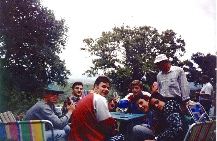 Colegas en la romera del 1998. 45 KB 