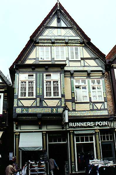 Nice building for the Runners Point