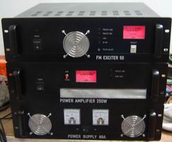 Pemancar FM Stereo 250Watt