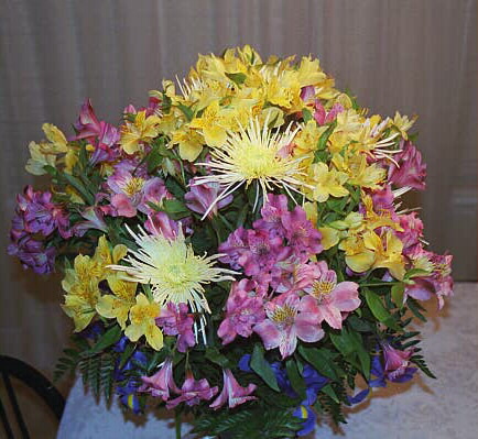 FLORAL1.JPG (94264 bytes)