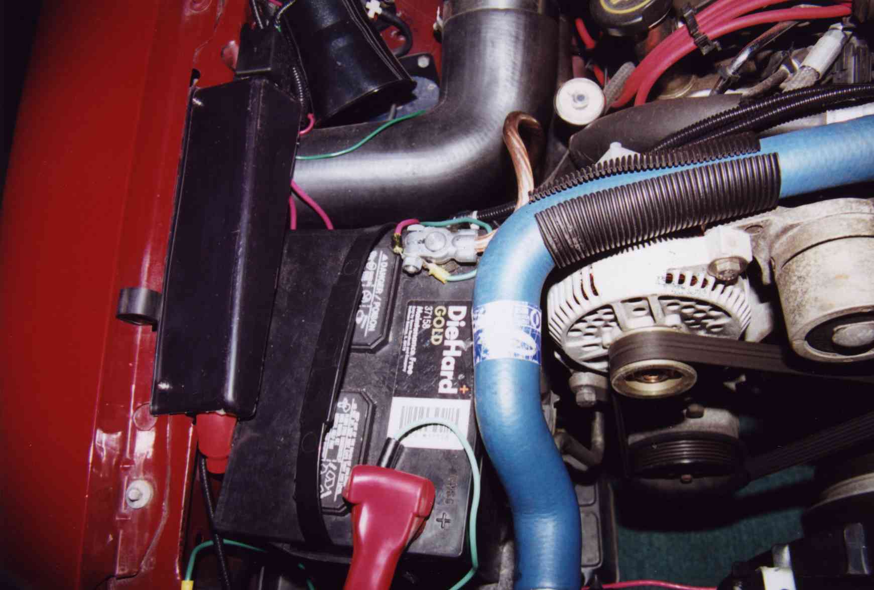 Alternator_Installed.jpg (104184 bytes)
