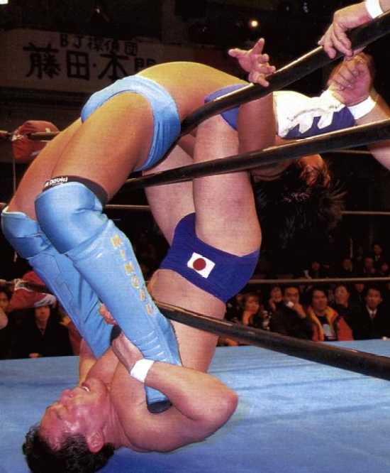 Tajiri Lucha style
