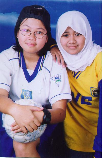 mama...aku mau main bola lagi!