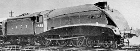 anglian streamlined lner b17 gresley locomotives