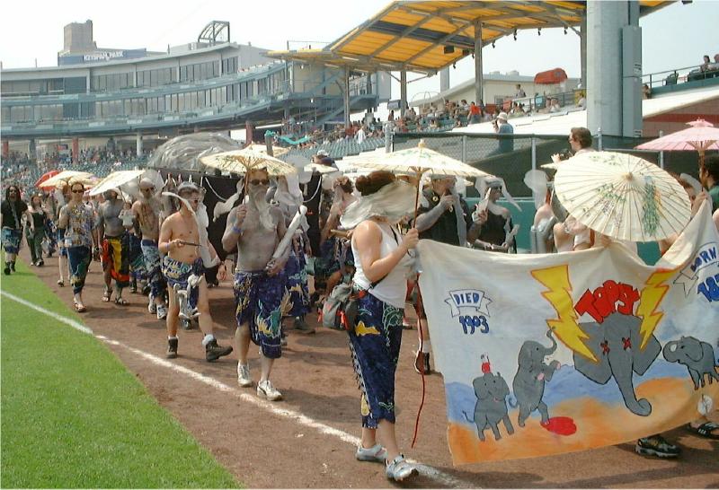 025TopsyStadiumProcession