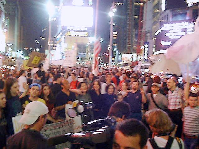 110TimesSqSinging2