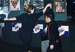 me_dawn_dancin_72.JPG (19212 bytes)