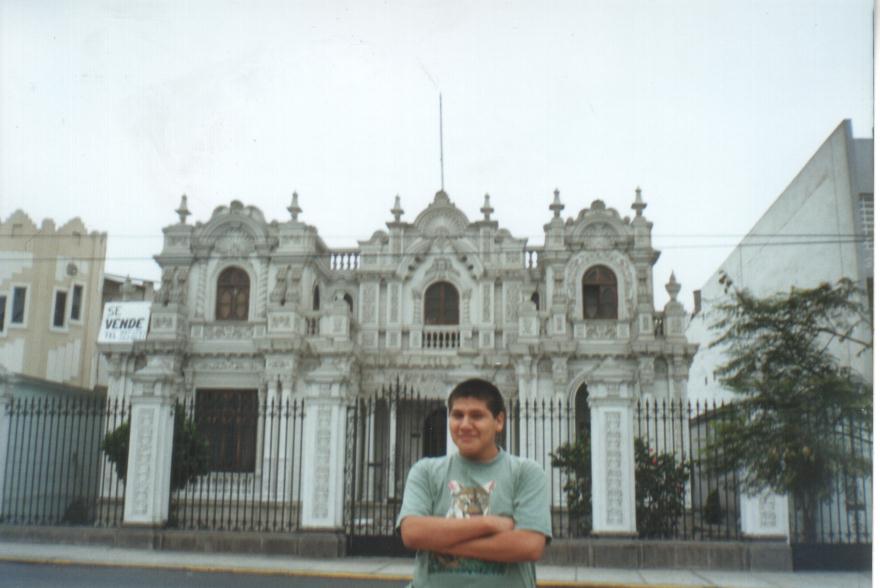 la foto tipo postal de Gerardo
