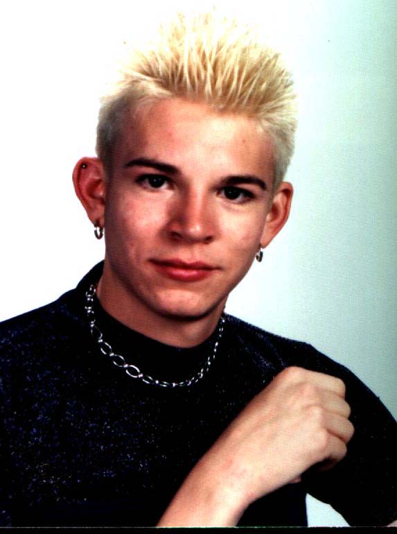 Well, that's a hairdo of a different colour.