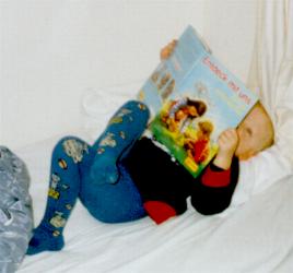 [Dani on bed in Bad Soden]