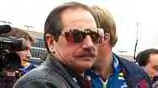 981108_dearnhardt_closeup.bmp (41942 bytes)