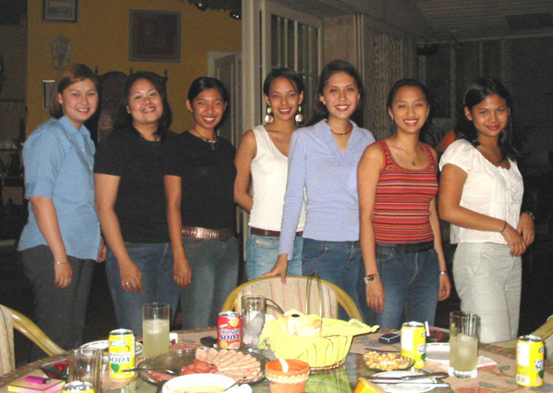 Merienda at Pil's - January 2003